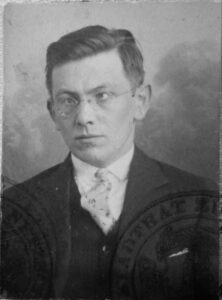 Portretfoto Eduard Prins rond 1925